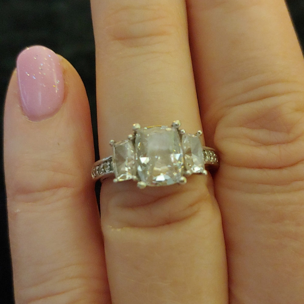 Ring - Picture 4 of 5